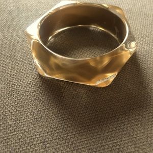 Vintage gold tone bracelet.